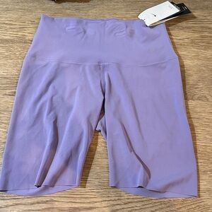 Women's Nike zenvy high-waisted 8” biker Shorts NWT